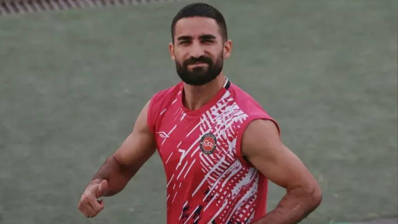 غیبت عجیب ستاره استقلالی در فهرست بازی تراکتور!