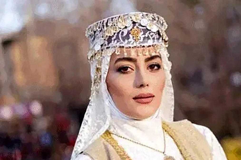 عکس/ تصویر جذاب هدیه بازوند با یک کپشن عاشقانه برای خودش