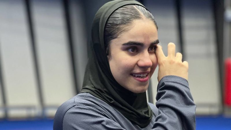 اشک‌های تلخ دختر ووشوکار ایران هلیا اسدیان در چنگدو 
