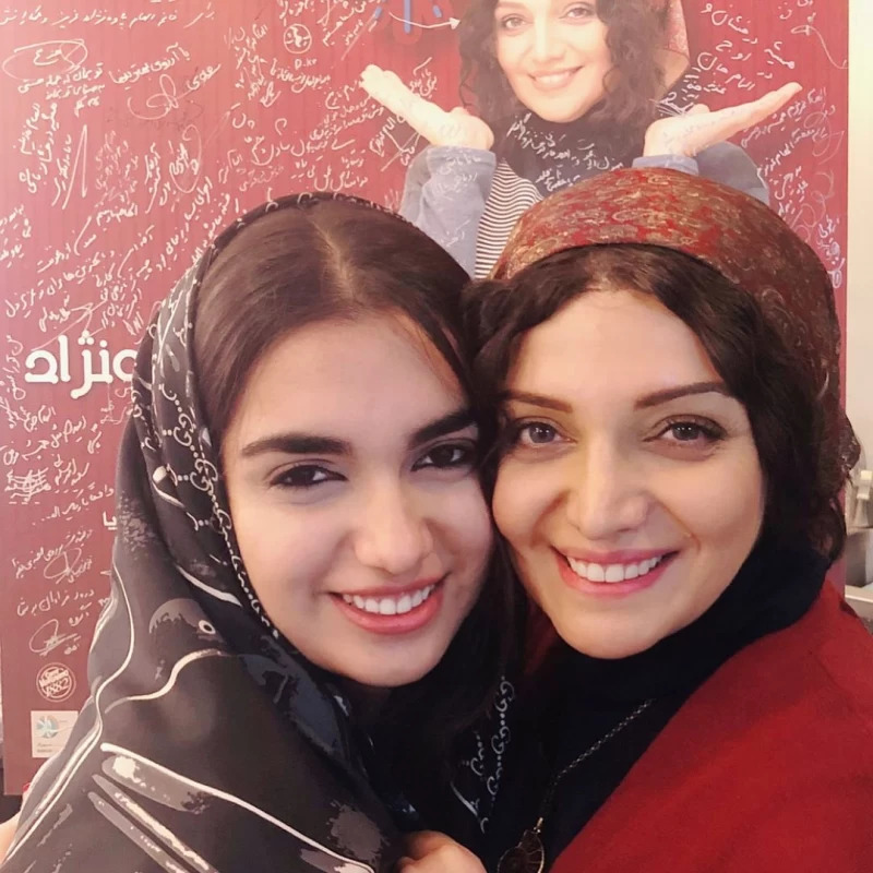الهام پاوه‌نژاد