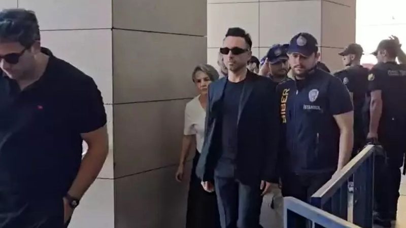 ماجرای احضار خواننده مشهور ترک به دادسرا به دلیل محتوای نامناسب یک ترانه