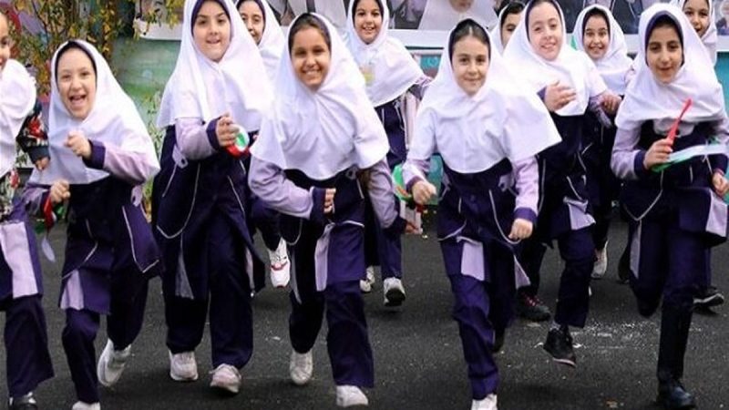 چه زمانی، برای دانش آموزان کفش بخریم؟