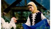 غزل شاکری با کیف مارکش در اکران مردمی ؛ استایل متفاوت خانم بازیگر+ عکس 
