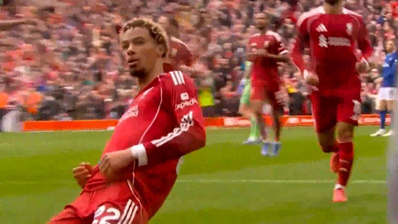 گل دوم لیورپول به اورتون هوگو اکیتیکه