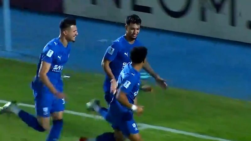 گل سوم الهلال به نسف قارشی مارکوس لئوناردو 