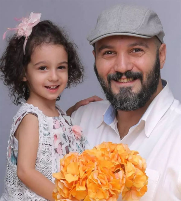 عکس کامبیز دیرباز و دخترش نیاز