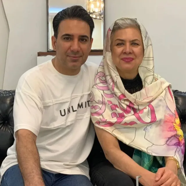 عکس شاهین صمدپور و مادرش