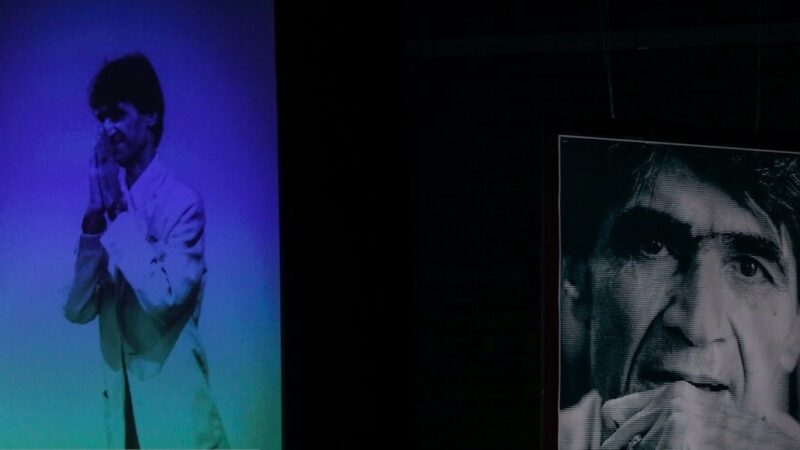 فیلم| هدیه ویژه گوگوش برای مراسم یادبود ناصر تقوایی