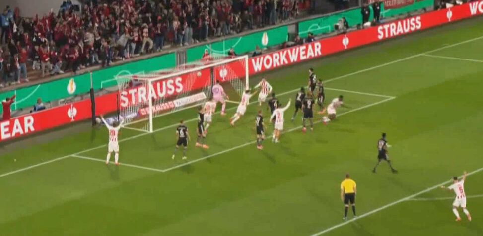 گل اول کلن به بایرن مونیخ توسط رگنار اچه