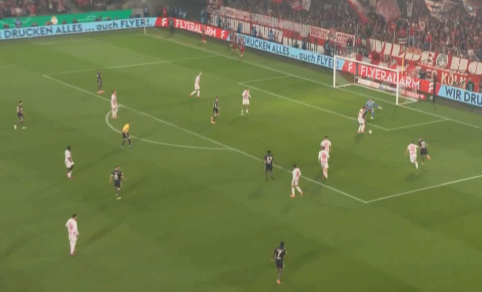 گل دوم بایرن مونیخ به کلن توسط هری کین - تصویر شاخص