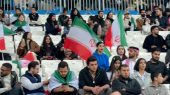 حضور پرشور تماشاگران ایرانی و روس در ورزشگاه 