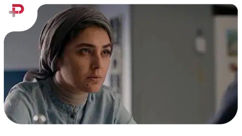 هدی زین العابدین در حال بازی فوتبال با پیاستیشن؛ خانم بازیگر چه تیپ خفنی زده