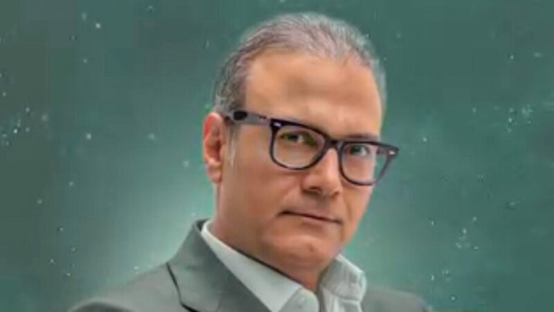 عکس| استایل‌های شیک علیرضا قربانی در کنسرت‌های اخیرش؛ اقای خواننده همه ما را شگفت‌زده کرد!