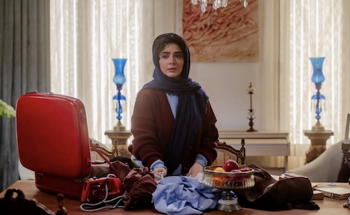 لباسها در بامداد خمار