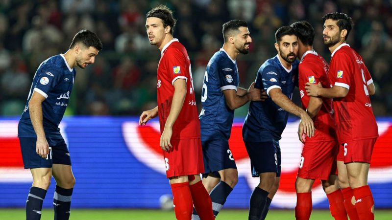 صدرنشینی گل گهرسیرجان در شب توقف پرسپولیس 