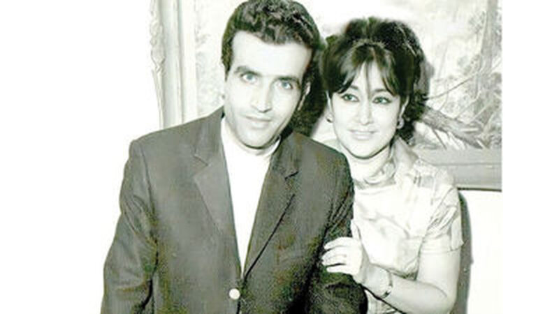 عکس| سفر در زمان؛ چهره جذاب «پرویز یاحقی و حمیرا» در دهه 50/ تصویری عاشقانه از این زوج