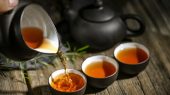 گرم کردن دوباره چای سم است/ هرگز این اشتباه را نکنید