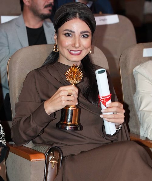 استایل قهوهایرنگ سمیرا حسنپور