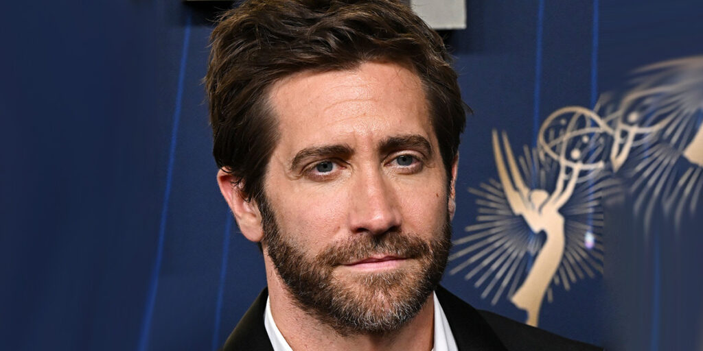 جیک جیلنهال در تبلیغ عینک