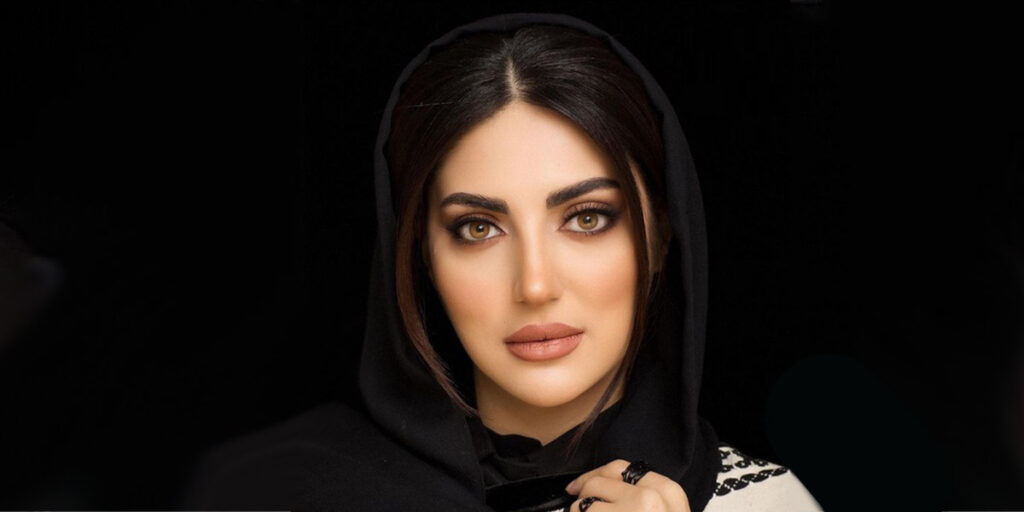 عکس| لباس اروپای قرن هجدهم بر تن هلیا امامی ؛ خانم بازیگر حسابی خودنمایی کرد