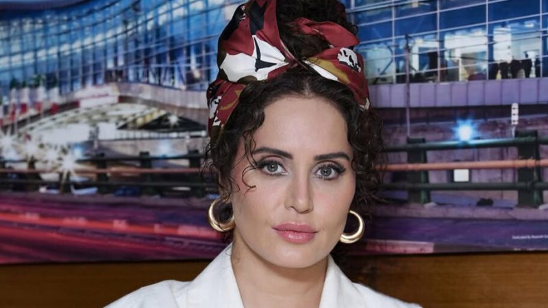 عکس| چشمان زیبای الناز شاکردوست او را لو داد/ عجیب ترین عکس خانم بازیگر سوژه شد