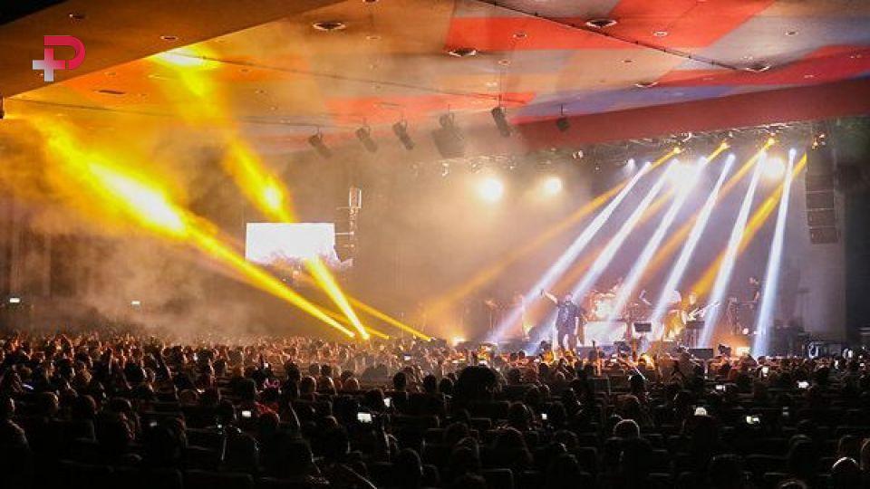 دانلودآواز باشکوه خواننده مشهور ؛ ” انتظار تو و بی تابی رو خیلی دوست دارم “