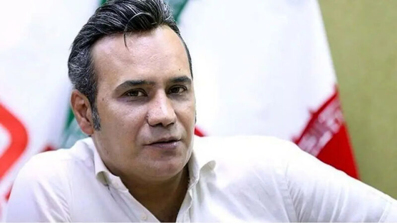 ادعای جنجالی شهرام شکوهی: مدل موهام همه رو داره اذیت میکنه!