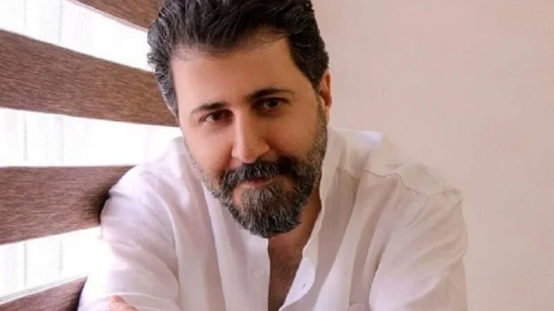 قاب احساسی هومن حاجی عبداللهی در کنار پسرش/ فکرش را می کردی پسر به این بزرگی داشته باشد؟