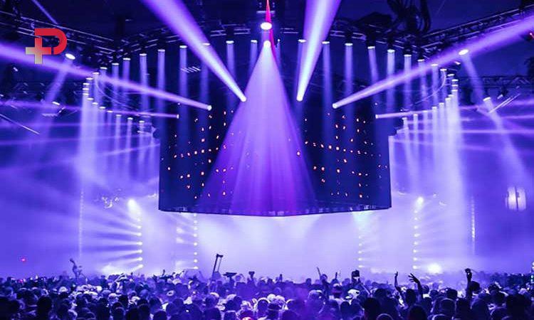 سفر در زمان؛ «خواننده مشهور و همسرش » در مراسم عروسی شان