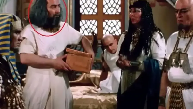 آیا سینوهه ( پزشک دربار) واقعا وجود داشته است؟