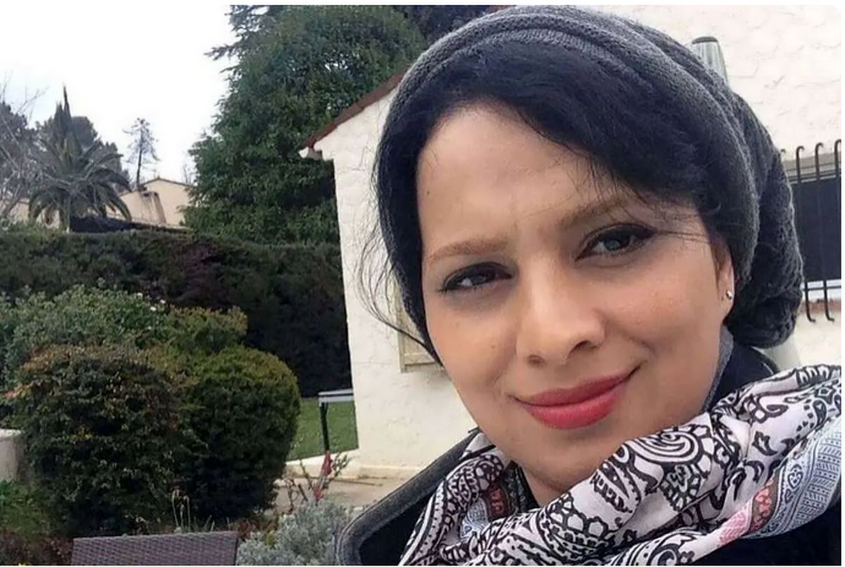 روشنک عجمیان