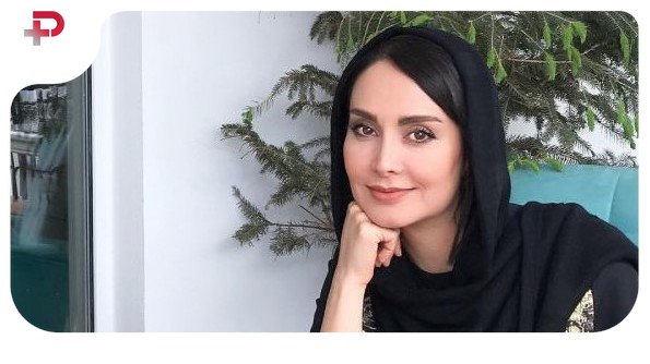 استایل آبی مریم خدا رحمی؛ اعتماد به نفس خانم بازیگر با ژستش مشخصه