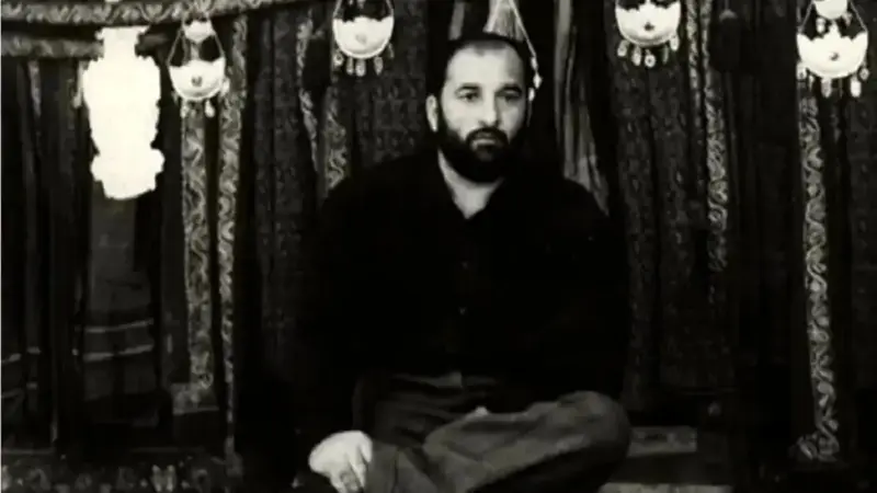 عکس| سفر در زمان؛ «شعبان بی مخ» در حال کباده کشی در جشن تولد «محمدرضا پهلوی»؛ سال 52