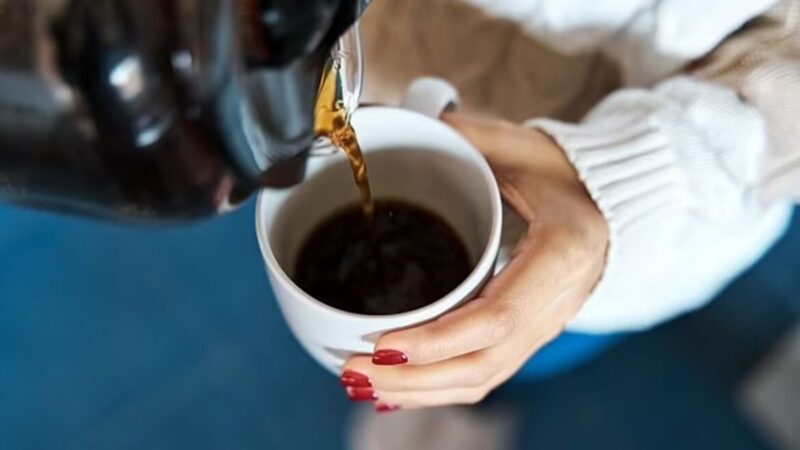 قهوه قبل از صبحانه؛ خوب است یا بد؟