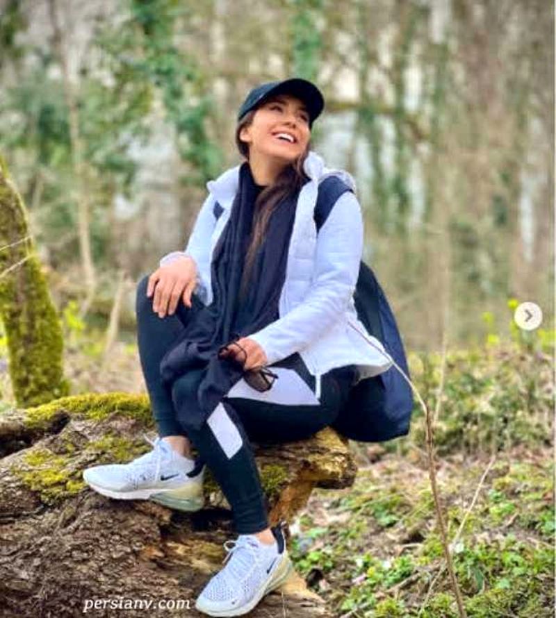 عکس بازیگر آزاده زارعی