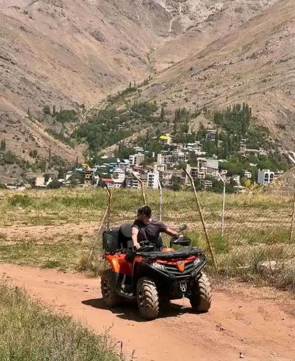 آفرود سواری دارا حیایی بازیگر سریال یزدان