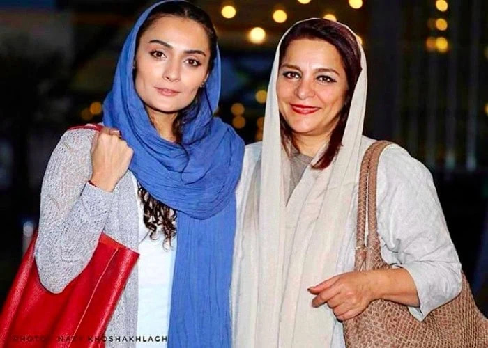 السا فیروز آذر