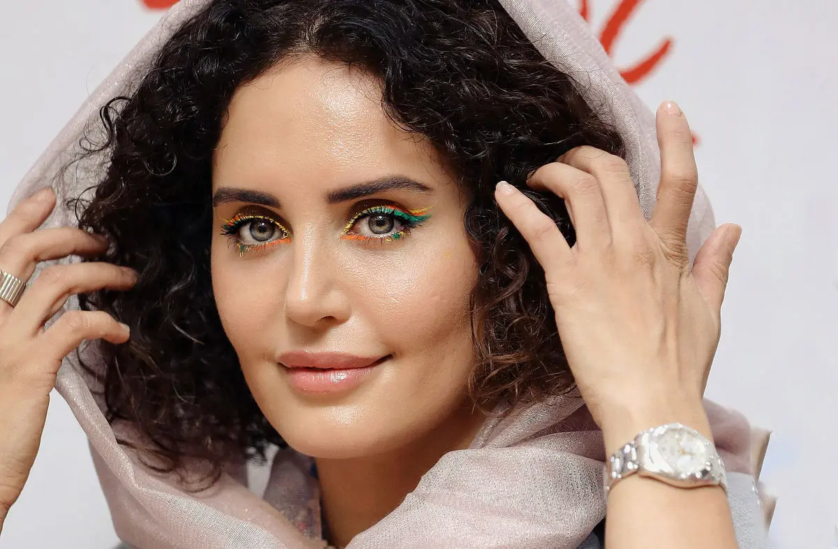 عکس| اتفاقی ناگوار برای الناز شاکردوست سوژه شد/ خانم بازیگر حیران و سیران مانده است