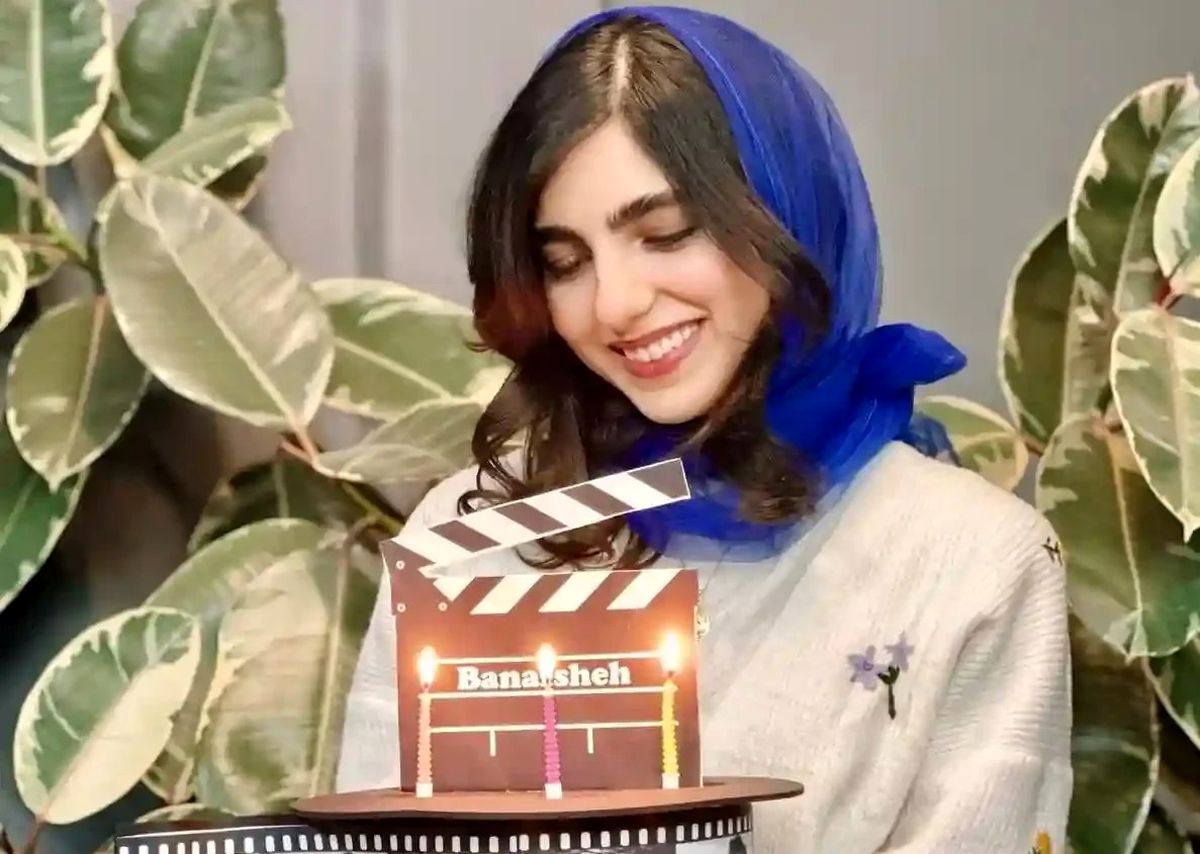 عکس| بیوگرافی و حواشی زندگی بنفشه ریاضی دختر خاله هوتن شکیبا در سریال تاسیان و همسرش