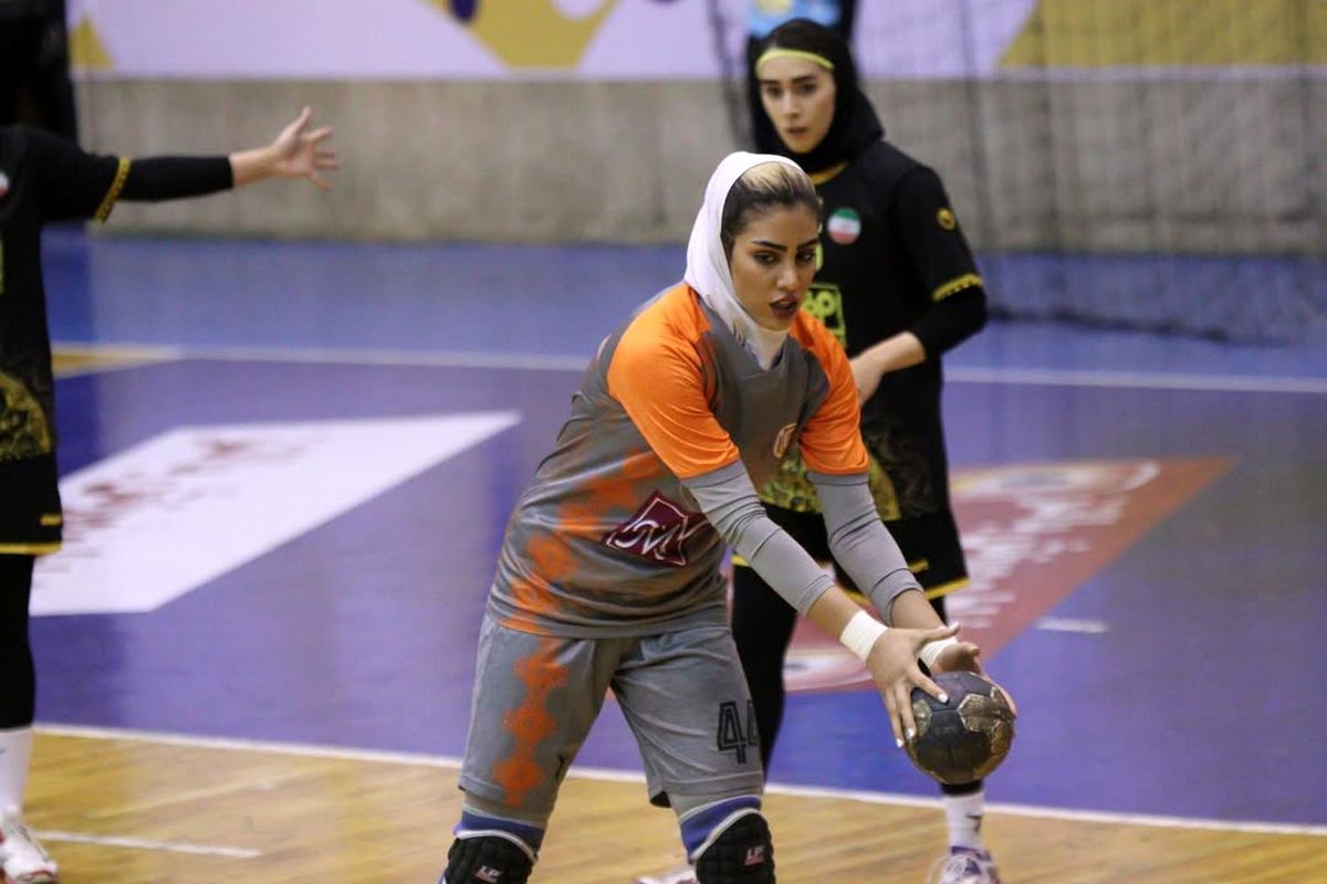 بیوگرافی و حواشی سپیده عظیمی دختر دهه هشتادی و دلبر تیم ملی هندبال و همسرش