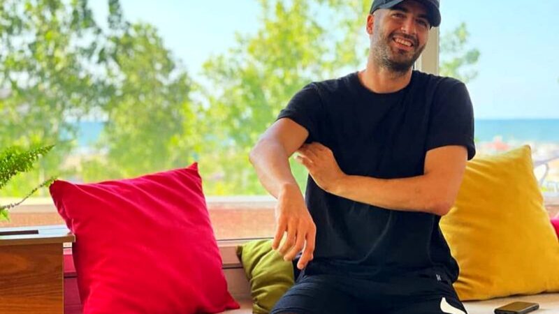 عکس| تولد پاشا جمالی بازیگر مهیار سریال “نون خ” با یک کیک تولد عجیب