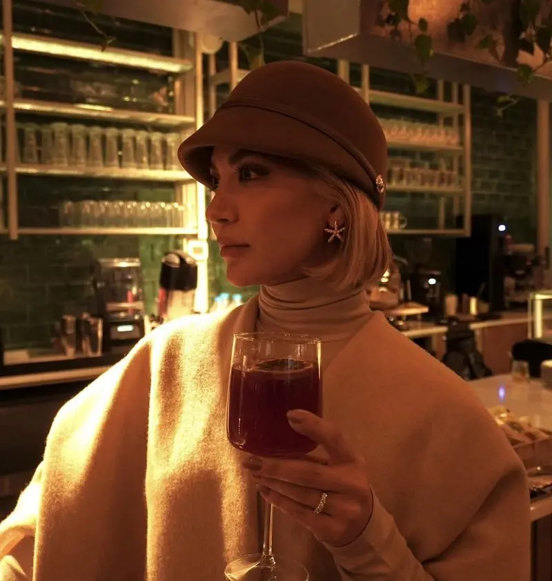 کافه لاکچری مینا مختاری 1