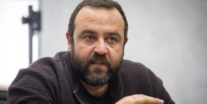 کارگردانی بهرنگ توفیقی