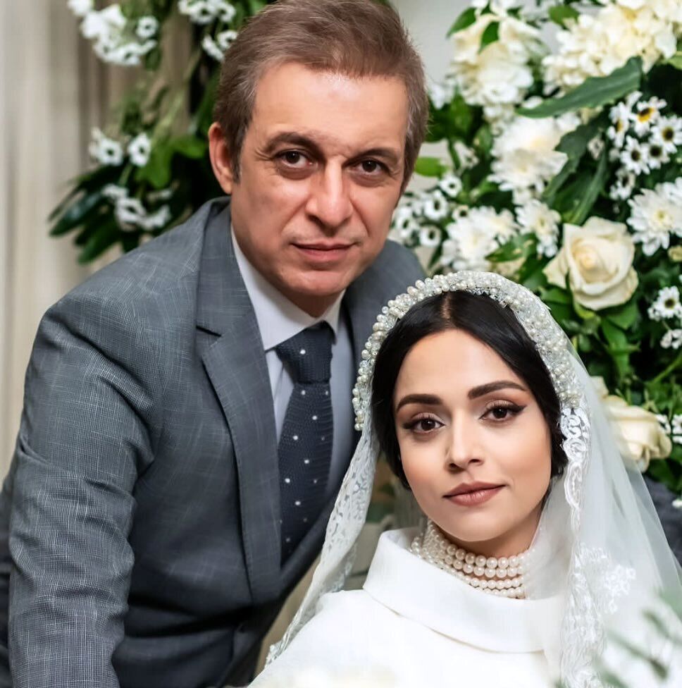  جدیدترین عکس سوگل خلیق در لباس زیبای عروس جدیدترین عکس سوگل خلیق در لباس زیبای عروس 