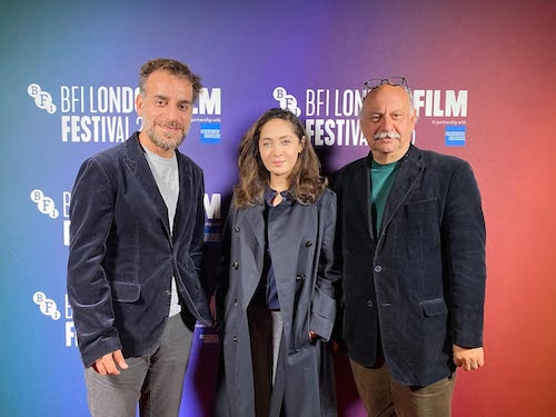 ترنچ‌کت نیکی کریمی