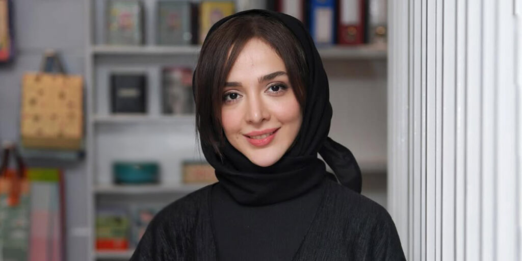 شلوارک المیرا دهقانی