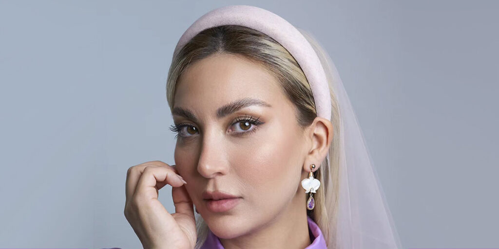 استایل قهوه‌ای مینا مختاری