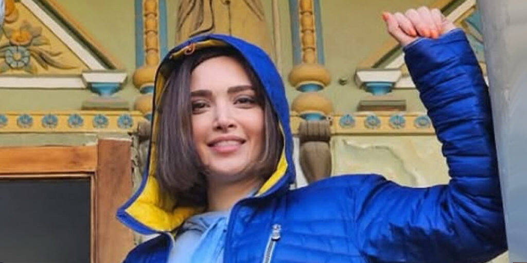 استایل فارغالتحصیلی بهنوش طباطبایی