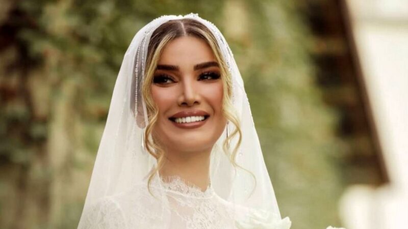 عکس| قیمت لباس عروس لاکچری متین ستوده در ازدواجش با کامران تفتی چقدر بود؟