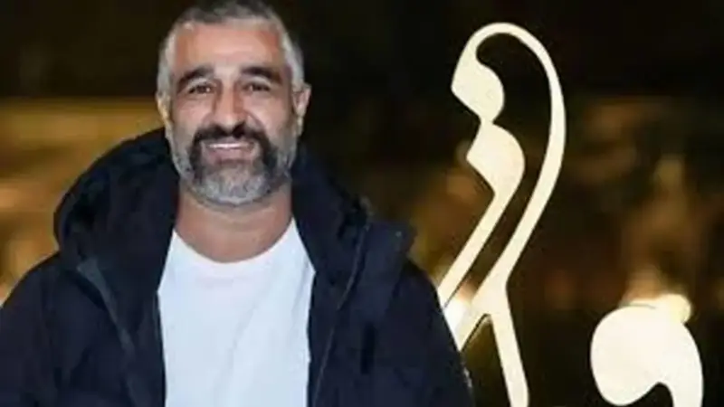 عکس| چهره خندان «پژمان جمشیدی» بعد از ورود به ایران؛ اقای بازیگر با دست پر آمد؟